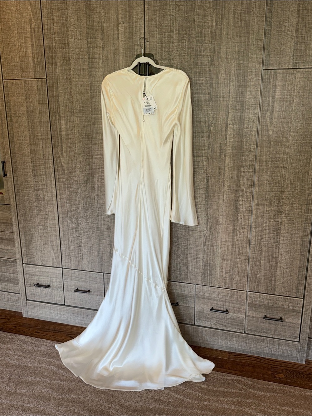 Zara 100% Silk Draped Dress In Oyster-white with Flared Cuffs. - Picture 10 of 17